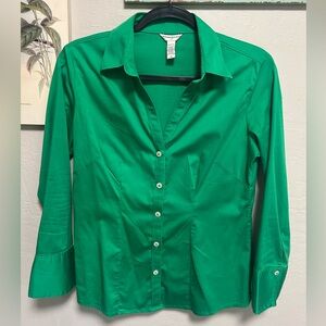 🍀Kelly Green Fitted Blouse🍀